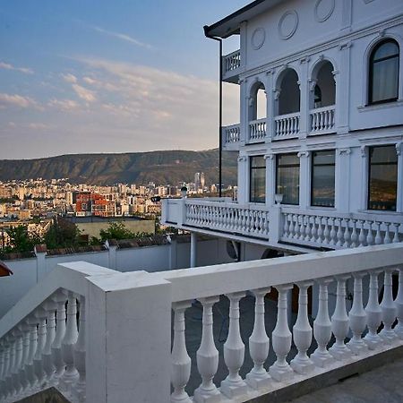 The Hilltop Skyline Hotel Tbilisi Exterior photo