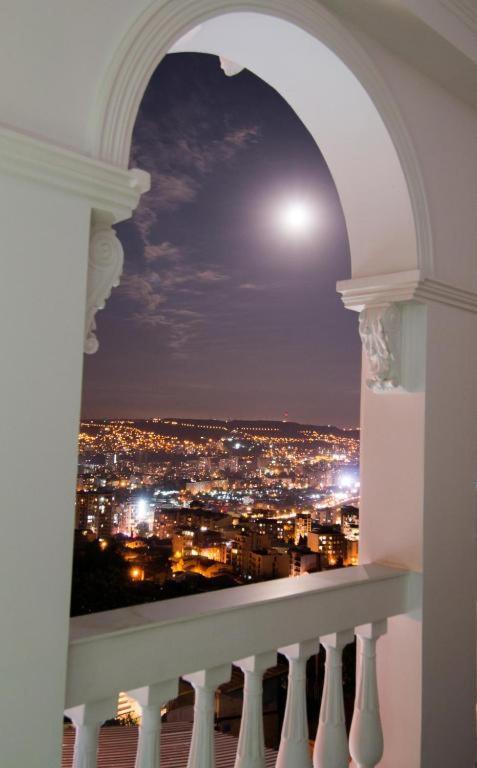 The Hilltop Skyline Hotel Tbilisi Exterior photo